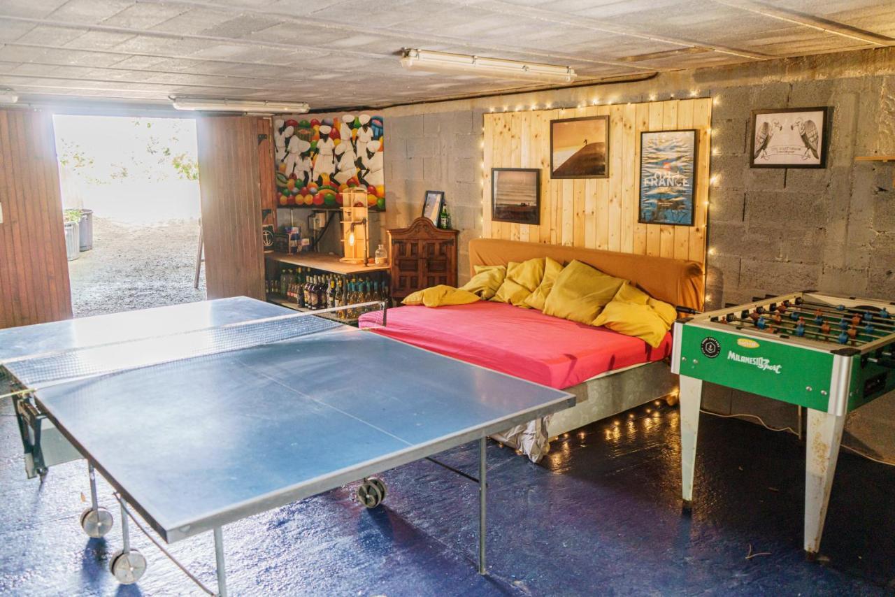 Roofless Surf Lodge 소르-호스고르 외부 사진